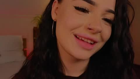 Snapshot of lisaaaliss chatting on 19, 4, 2026 lisaaaliss online show from 19, 4, 2026