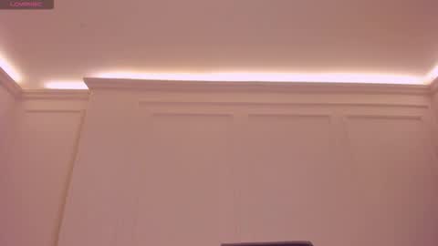 Snapshot of lisaflowersx chatting on 4, 3, 2026 Lisa Flowers online show from 4, 3, 2026