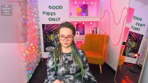 Snapshot of lisafoxy_y chatting on 27, 3, 2026 Lisa online show from 27, 3, 2026