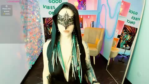 Snapshot of lisafoxy_y chatting on 1, 4, 2026 Lisa online show from 1, 4, 2026