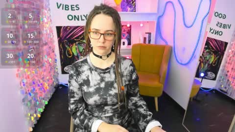 Snapshot of lisafoxy_y chatting on 8, 4, 2026 Lisa online show from 8, 4, 2026