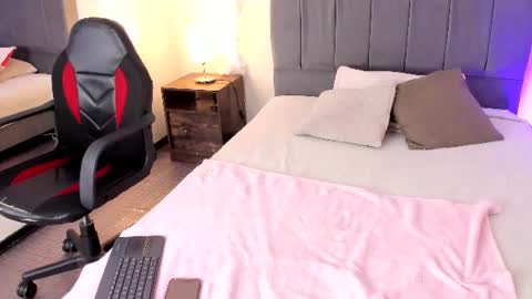 Snapshot of lisagh_ chatting on 5, 8, 2026 Lisa online show from 5, 8, 2026