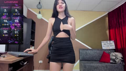 Snapshot of lisagray_1 chatting on 23, 12, 2024 Lisa Gray Independent Model online show from 23, 12, 2024