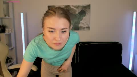 Snapshot of lisahille chatting on 9, 5, 2026 Lisa online show from 9, 5, 2026