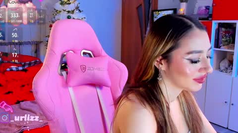Snapshot of lisamayson chatting on 11, 1, 2025 LISA online show from 11, 1, 2025