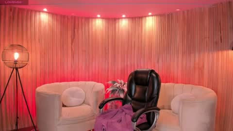 LISA MONROE online show from 3, 2, 2025