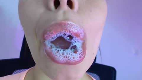 Lisbet online show from 22, 11, 2025