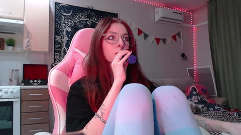 Snapshot of lisiasweet chatting on 3, 1, 2025 Lika online show from 3, 1, 2025