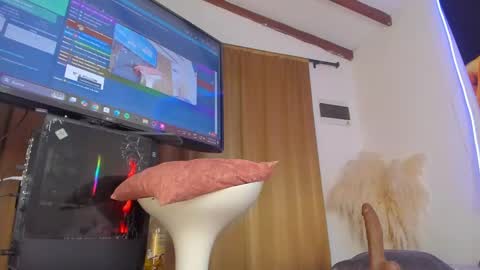 Snapshot of lissa_collen chatting on 20, 12, 2024 Lissa online show from 20, 12, 2024