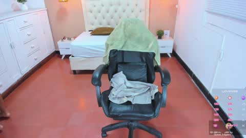 L I S S A  online show from 17, 1, 2025