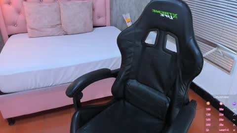 L I S S A  online show from 22, 2, 2025