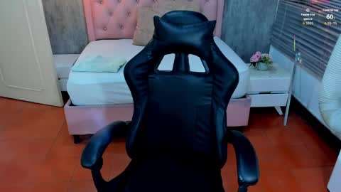 Snapshot of lissa_jhonsoon chatting on 10, 6, 2026 L I S S A online show from 10, 6, 2026