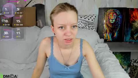 Snapshot of lissa_kitsune chatting on 13, 10, 2025 Lissa online show from 13, 10, 2025