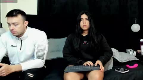 Natalia and alejandro online show from 11, 3, 2025