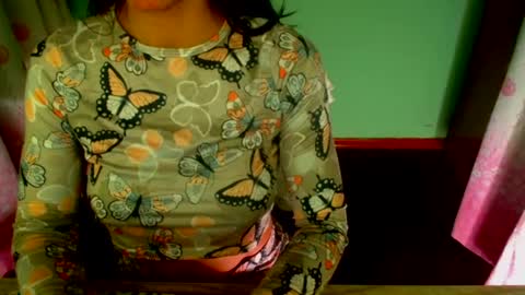 Snapshot of lisstaylor chatting on 8, 1, 2025 Liss online show from 8, 1, 2025