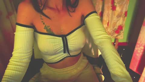 Snapshot of lisstaylor chatting on 25, 2, 2025 Liss online show from 25, 2, 2025