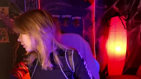 Lena online show from 19, 10, 2025