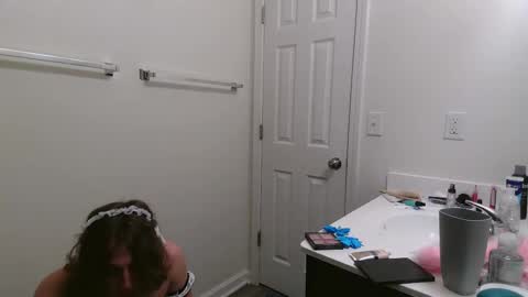 Snapshot of literalpeaches chatting on 15, 11, 2025 Peaches online show from 15, 11, 2025