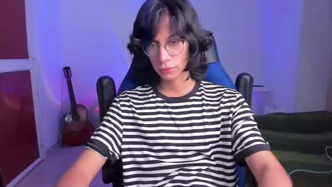 Snapshot of literateboy chatting on 21, 2, 2025 Literateboy online show from 21, 2, 2025