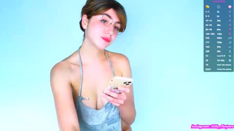 Snapshot of litlle_flowers chatting on 25, 9, 2025 Lana online show from 25, 9, 2025