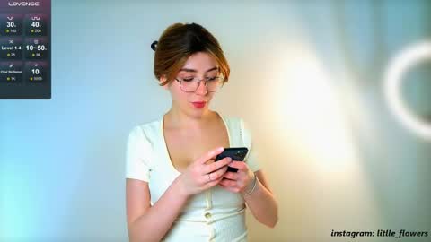 Snapshot of litlle_flowers chatting on 6, 4, 2026 Lana online show from 6, 4, 2026