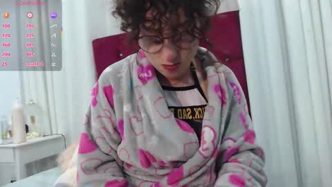 Snapshot of little__amy_ chatting on 4, 10, 2025  AMY  online show from 4, 10, 2025