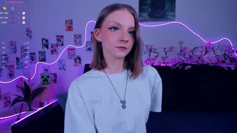 Bella online show from 2, 12, 2025