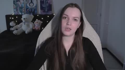 little__flowers online show from 18, 2, 2026