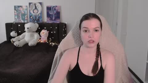 Snapshot of little__flowers chatting on 20, 7, 2026 little__flowers online show from 20, 7, 2026
