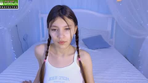Snapshot of little__lunaa chatting on 23, 3, 2026 online show from 23, 3, 2026