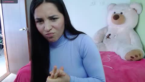 Snapshot of little__samantha_ chatting on 28, 10, 2025 Samantha. online show from 28, 10, 2025