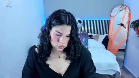 L I T T L E A L L I online show from 30, 10, 2025