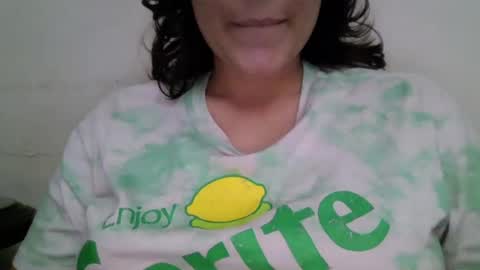 Snapshot of little_anef chatting on 25, 1, 2025 little_anef online show from 25, 1, 2025