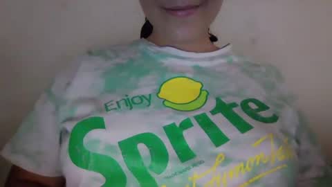Snapshot of little_anef chatting on 4, 2, 2025 little_anef online show from 4, 2, 2025