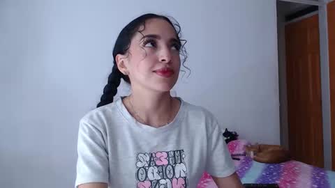 TU ANGELITO online show from 12, 11, 2025