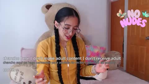 Snapshot of little_angelito2 chatting on 5, 2, 2026 TU ANGELITO online show from 5, 2, 2026