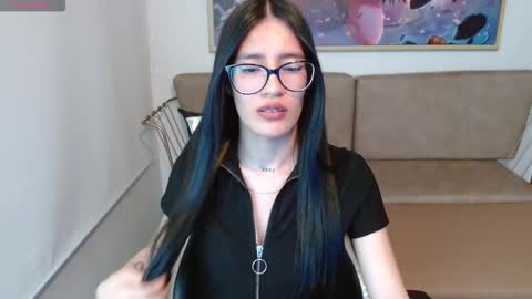 little_bunnyy_ online show from 20, 3, 2026