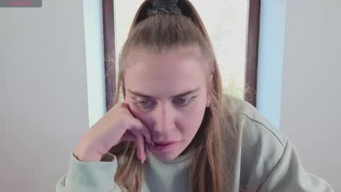 Snapshot of little_cu1tie chatting on 20, 10, 2025 Margo online show from 20, 10, 2025