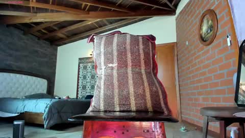 Izzi online show from 20, 1, 2025