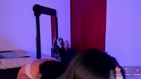Snapshot of little_kayla_ chatting on 18, 12, 2024 kayla Instagram kayla 71082 online show from 18, 12, 2024