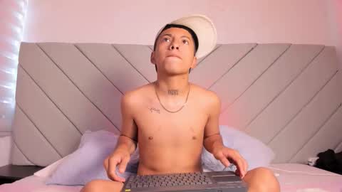 little_kris1 online show from 9, 10, 2025