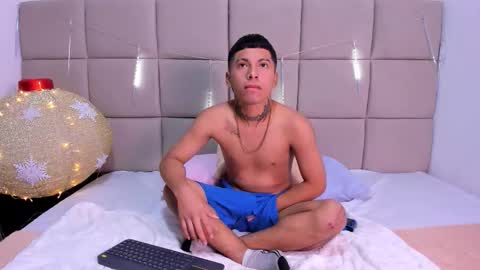 little_kris1 online show from 6, 1, 2026