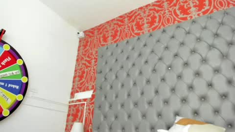 little_lilith_apple online show from 3, 2, 2025