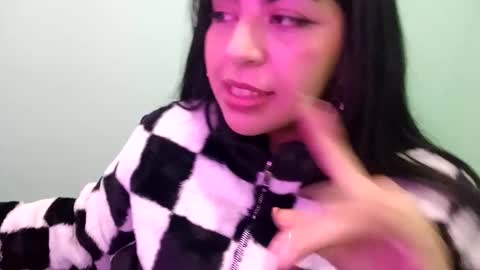 Snapshot of little_lizz chatting on 9, 12, 2024 lizz independent model uwu online show from 9, 12, 2024