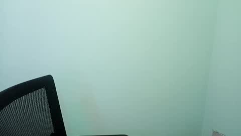 Snapshot of little_lizz chatting on 2, 1, 2025 lizz independent model uwu online show from 2, 1, 2025