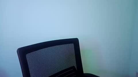 Snapshot of little_lizz chatting on 2, 1, 2025 lizz independent model uwu online show from 2, 1, 2025