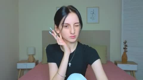 Snapshot of little_mollee chatting on 24, 9, 2025 little_mollee online show from 24, 9, 2025