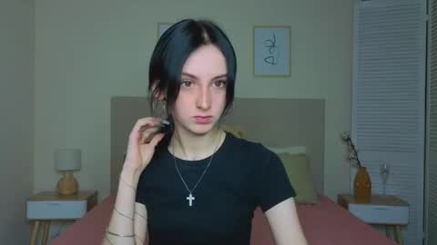 Snapshot of little_mollee chatting on 19, 10, 2025 little_mollee online show from 19, 10, 2025