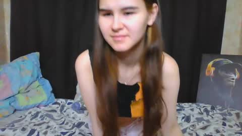 Snapshot of little_owlx chatting on 26, 9, 2025 Alice.. online show from 26, 9, 2025