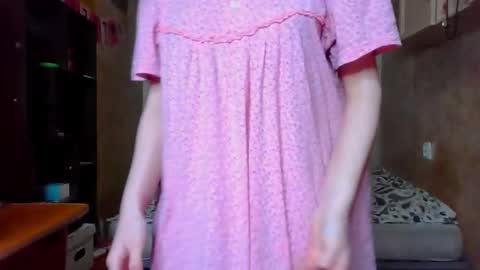 Snapshot of little_owlx chatting on 1, 10, 2025 Alice.. online show from 1, 10, 2025